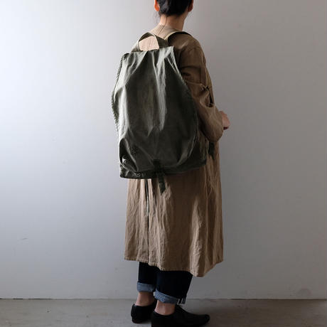 5ca45e350686f3462c4d0c67
