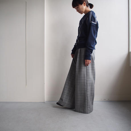 5bb853e9ef843f60c900046f
