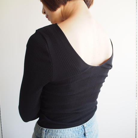 5aa600de122a7d4fec000514
