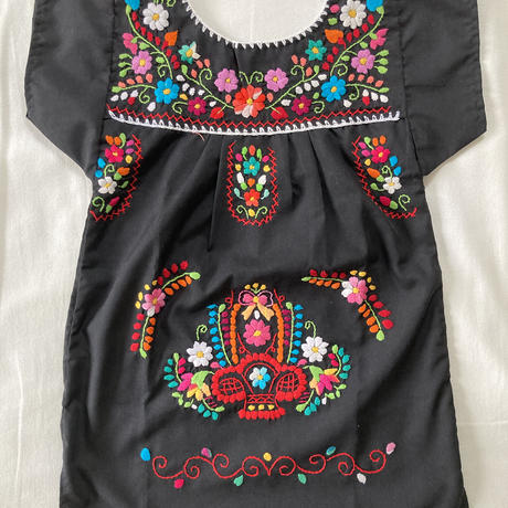 3 4歳サイズ キッズ メキシカン刺繍のワンピース 黒 Te To Te おやつと子