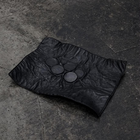 LEAD IN LEATHER TRAY / COIN
