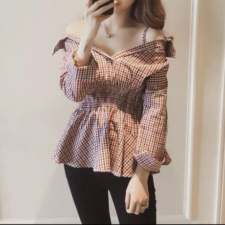 肩出し Stores 肩出し Stores