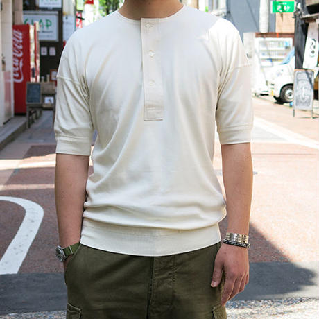 5acd86e95f78662ae40003e2