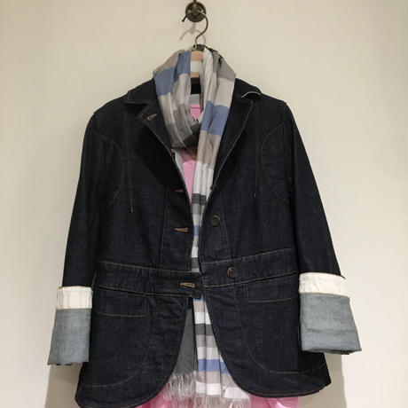 5c975bf2d18c9316e9141ebc