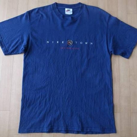 5b20813fe8db4114bb000cdb