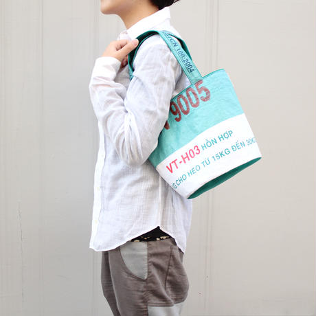 5bba132d5496ff58b1000a1e