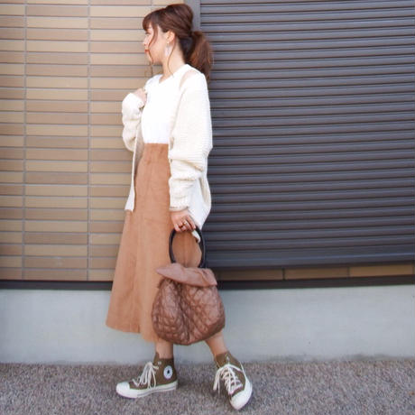 5d9aff85ff78bd71b219c957