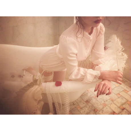 5b7e18a45496ff6df400460d