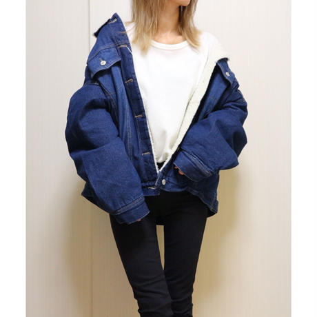 5bcb11d1626c8419d7000446