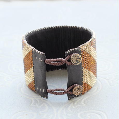 53b437cd3e7a4ab350000567
