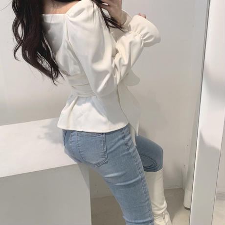 5e1032135b120c0f8d11586b