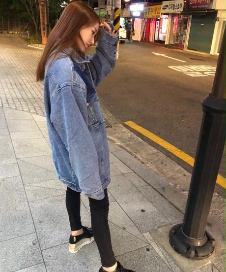 5db76f91220e7547a6ea3361