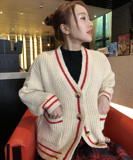 5de943c4b080e0318fe5e59e