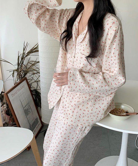 5f33c853afaa9d3900ce055d