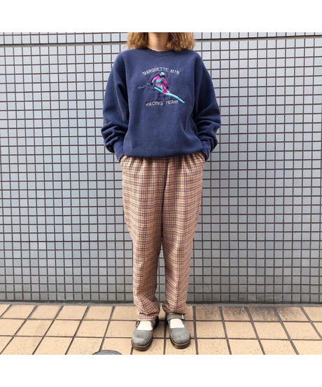 5dd51ee4c6aeea3dac817fc8