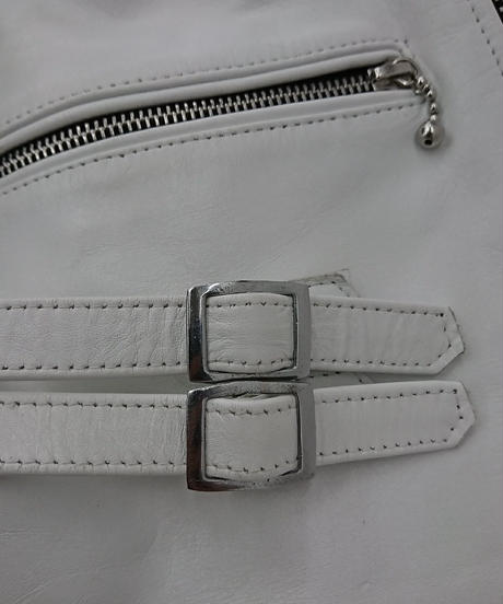 5859fdf500d33190eb0012be