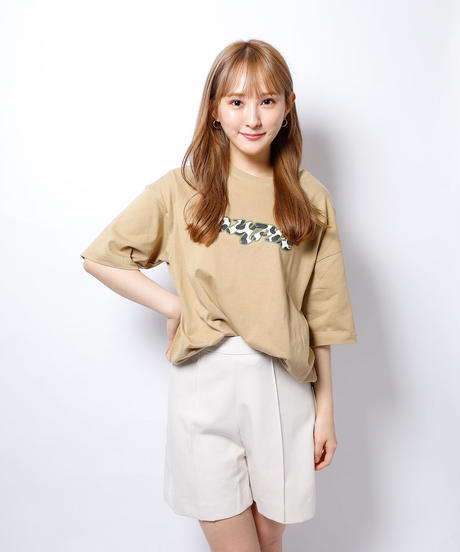 ウシガラロゴTシャツ（サンドカーキ）