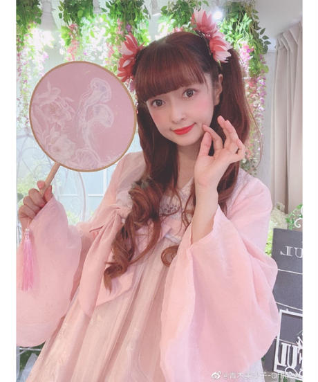 5ef59d381829cd12699963f8