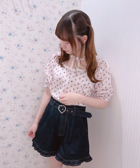 5c8239956a41ea25ff6b79fc