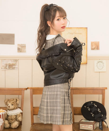 5f3202b0223ead687c4dcd8f