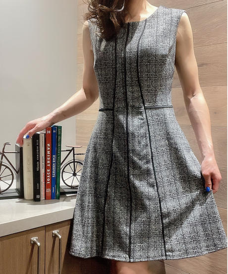 グレンチェックブラックパイピングxラインワンピース More Than Now