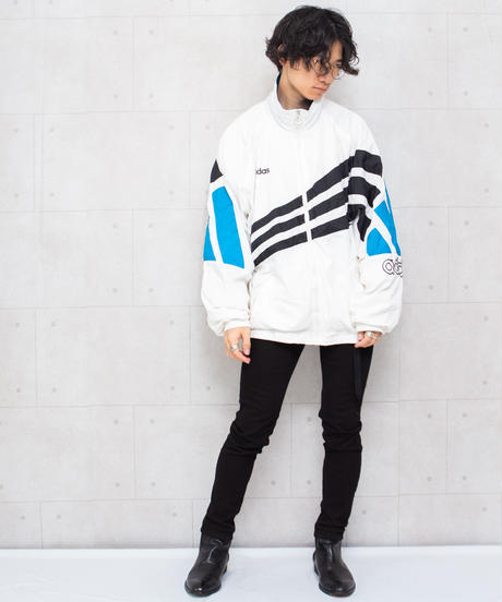 5ca075ebd18c9379c102630b