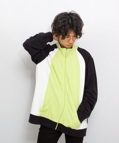 5ca0764a0283af4cb404ca02