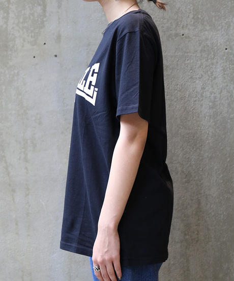 5cc967e3272bd0733f8ce57f