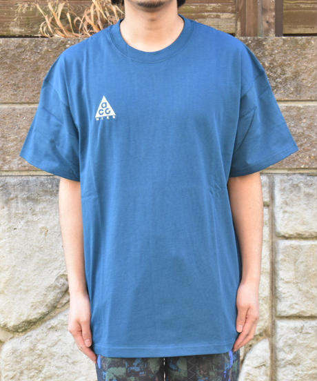 5e4b9260cf327f77215f7e9d