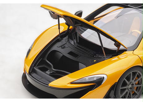 AUTOart 1/18　マクラーレン P1 （メタリック・オレンジ）　76063