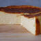 ■Basque cheesecake/バスクチーズケーキ(5号/6〜8名様分)『ゴロっとトロっと』濃厚さと焦げ目とのバランスが絶妙。