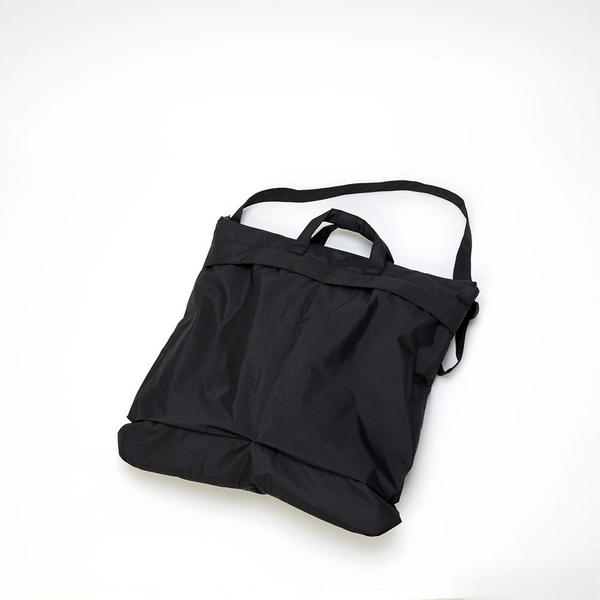 B.T NO HELMET BAG