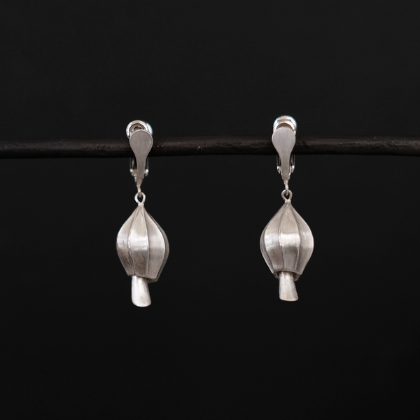 アサツキのつぼみ Earring
