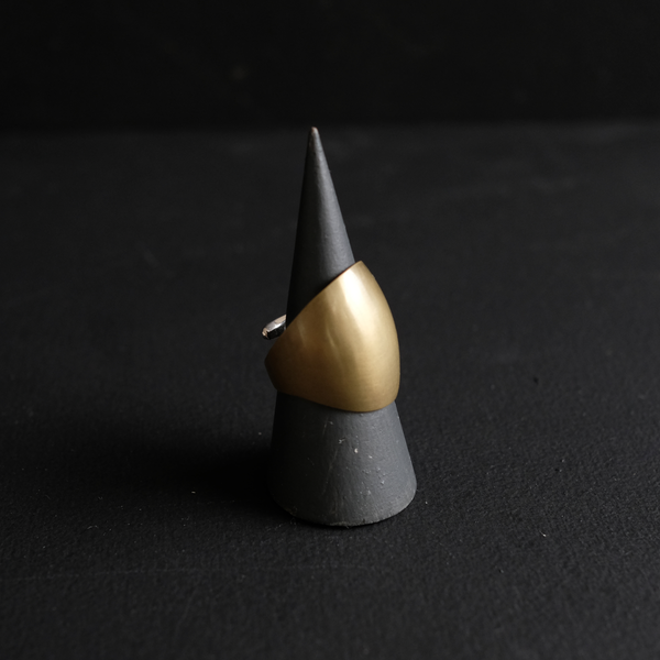 HORIZON Brass Ring