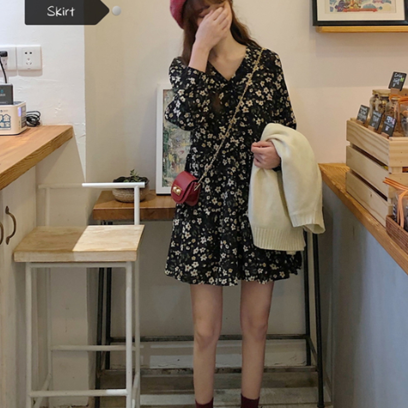 長袖 Vネック お花柄 ミニワンピース レディース お出かけ 女性 フレア