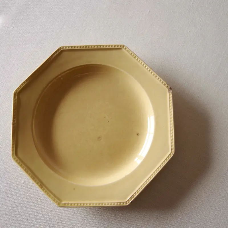 アプトの美しく枯れた黄釉のオクトゴナルフレート APT／PLATE SF78 | Acier