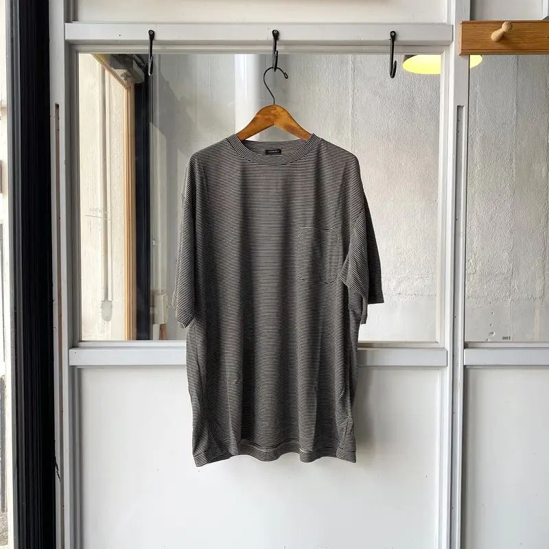 西原小学校 COMOLI サマーウール天竺 Tシャツ メンズ | listtify.com
