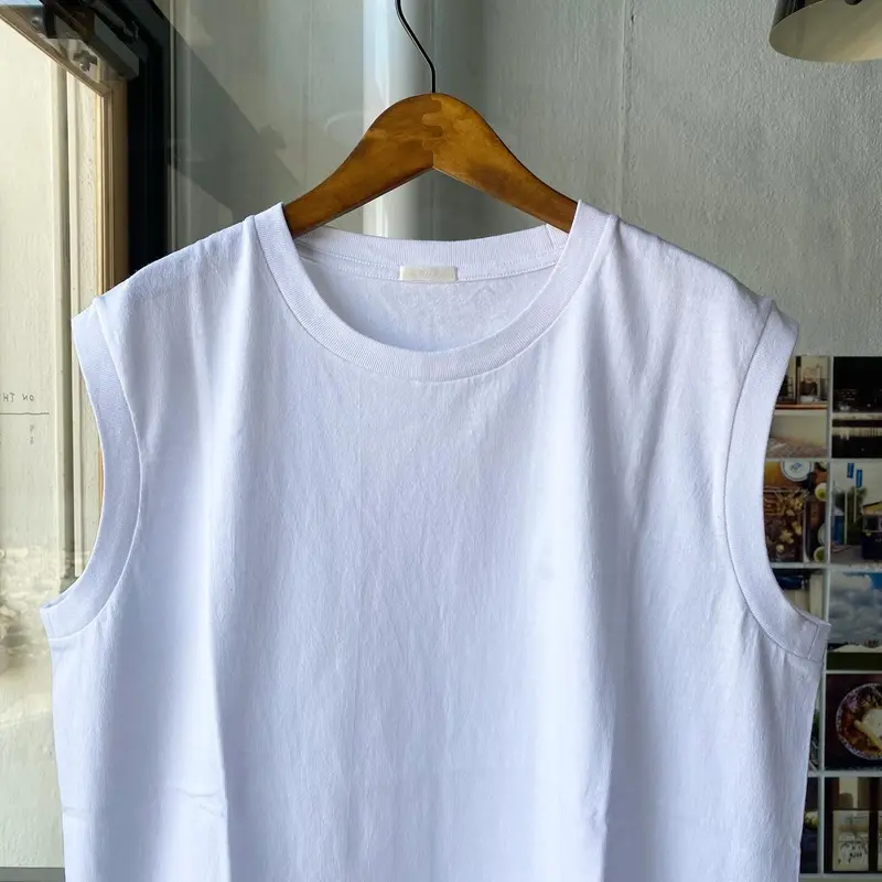 COMOLI 空紡天竺 ノースリーブ | Less Higashikawa