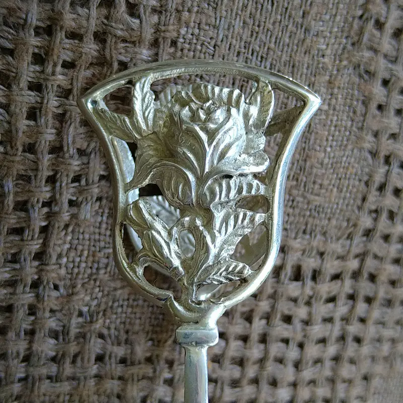 バラの小さめ シルバーケーキトング | アンティーク田中 Antique