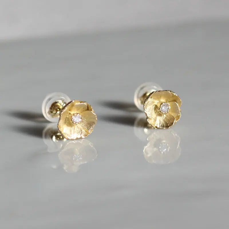 K18 アネモネのピアス | atelier mozu