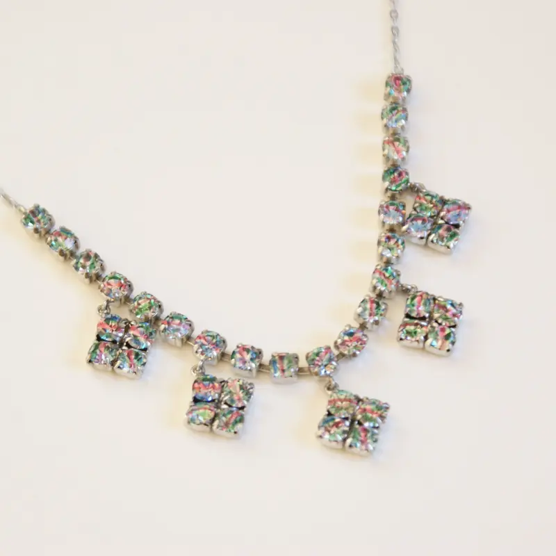 イギリス買付】 アイリスガラス ダイヤ型 ネックレス/ ヴィンテージ