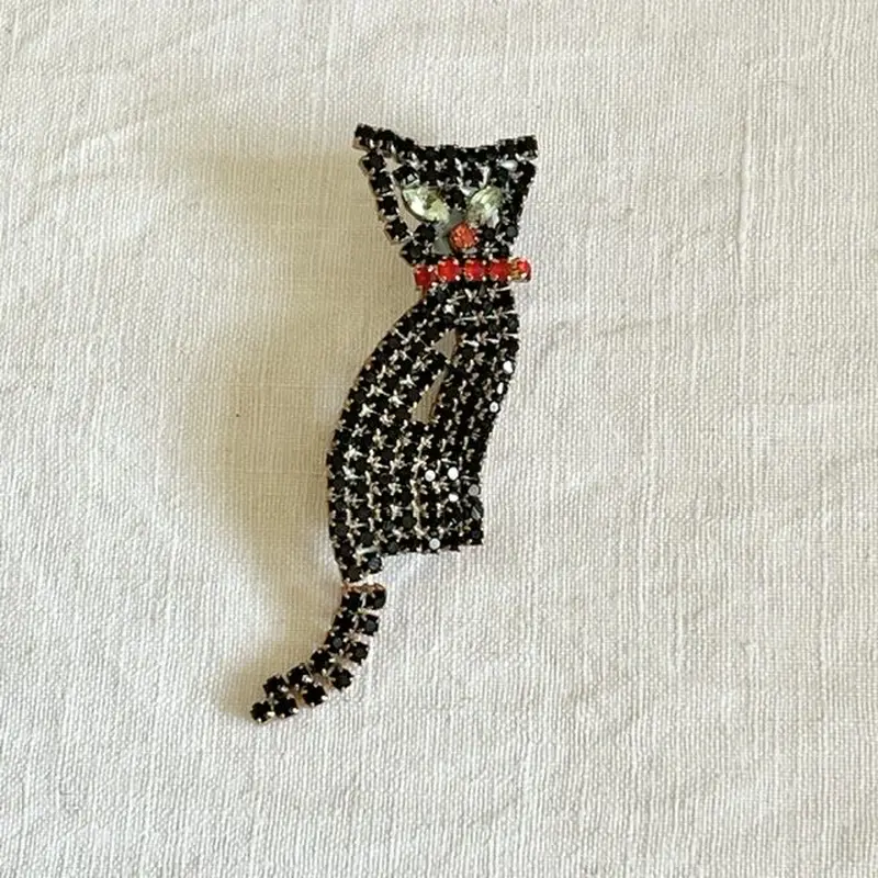 チェコのガラスブローチ149・黒ねこ | Biscuit web store