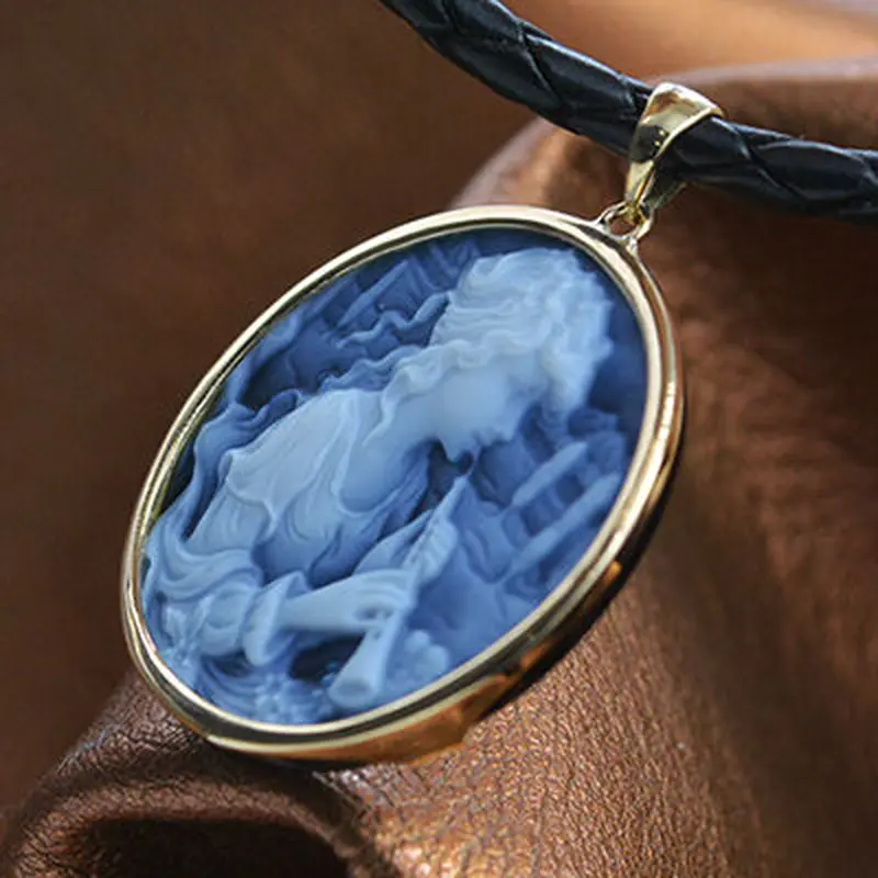 カメオペンダント&ネックレス メノウカメオ 丸形の女性像 ダーク