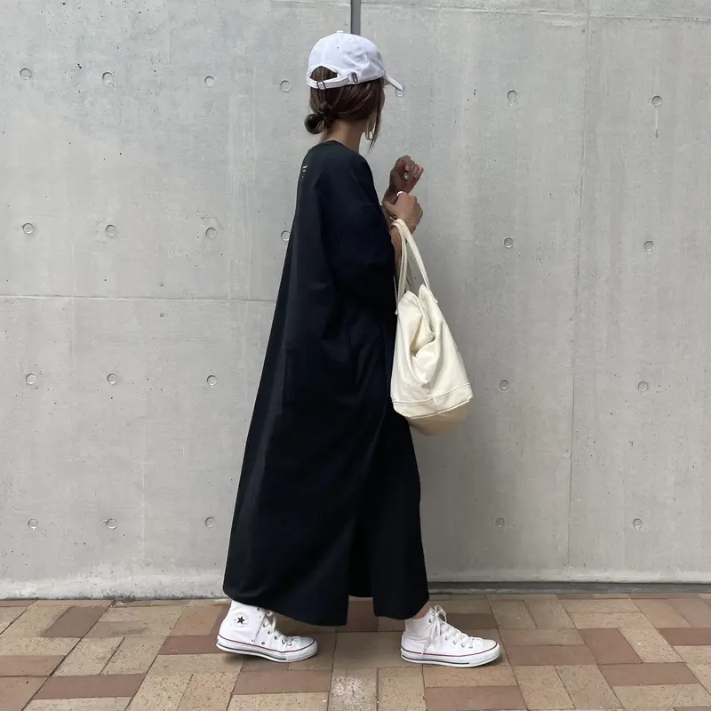 胸ポケットロゴ&バックロゴゆったりTシャツワンピース(ブラック） | COPINE