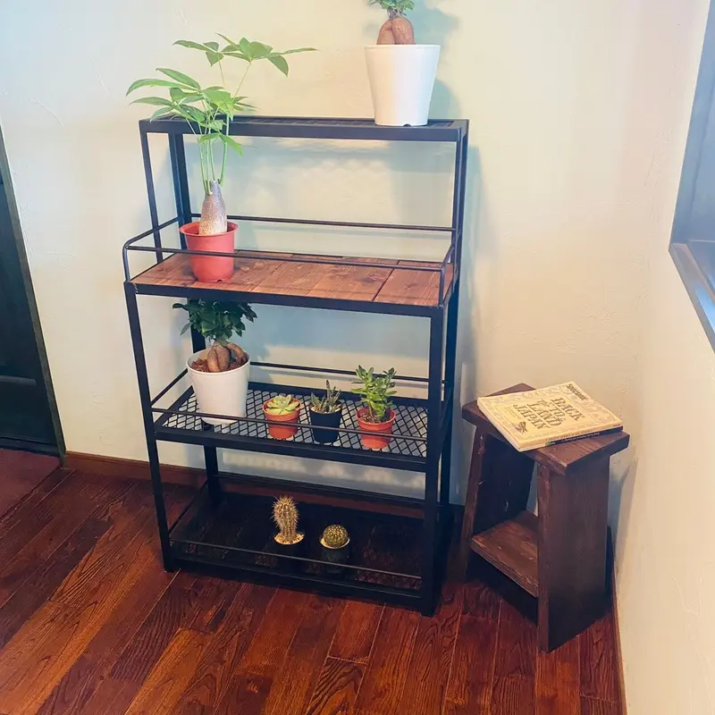 アイアン家具 インダストリアル 植物棚　無垢板 鉄家具 観葉植物 アガベ アイアン家具 インダストリアル 植物棚 無垢板 鉄家具 観葉植物