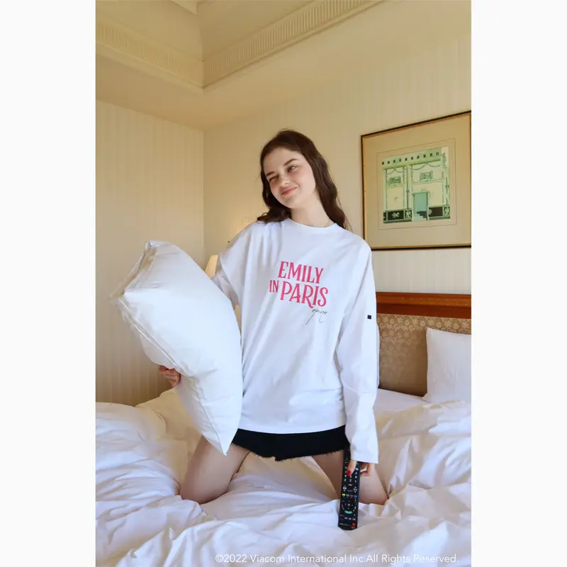 Emily in Paris×épine》photograph long tee | épine