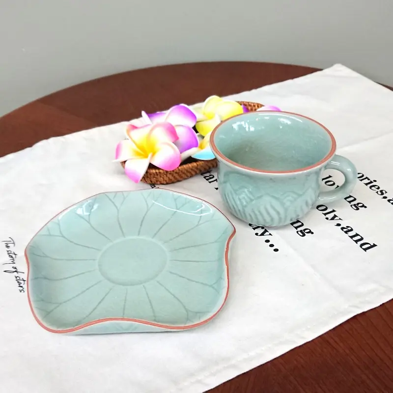 タイ製〈セラドン焼き〉 カップ&ソーサー -新品未使用₋ | fujiwakayama