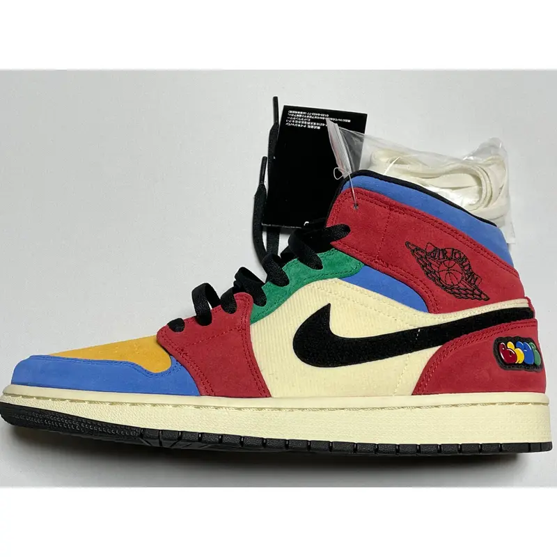 即発送可 NIKE 激レア 【箱、付属品付】 ジョーダン AIRJORDAN1 MID