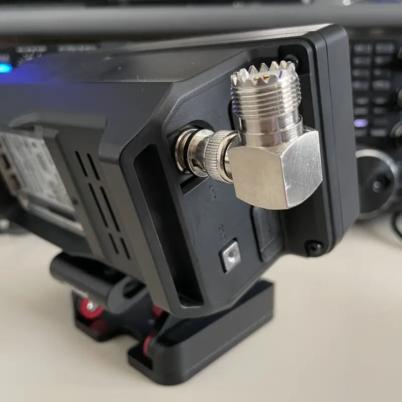 windcamp製 IC-705専用 アンテナ取付マウント RC-2 | HAMCITY・ハムシティ