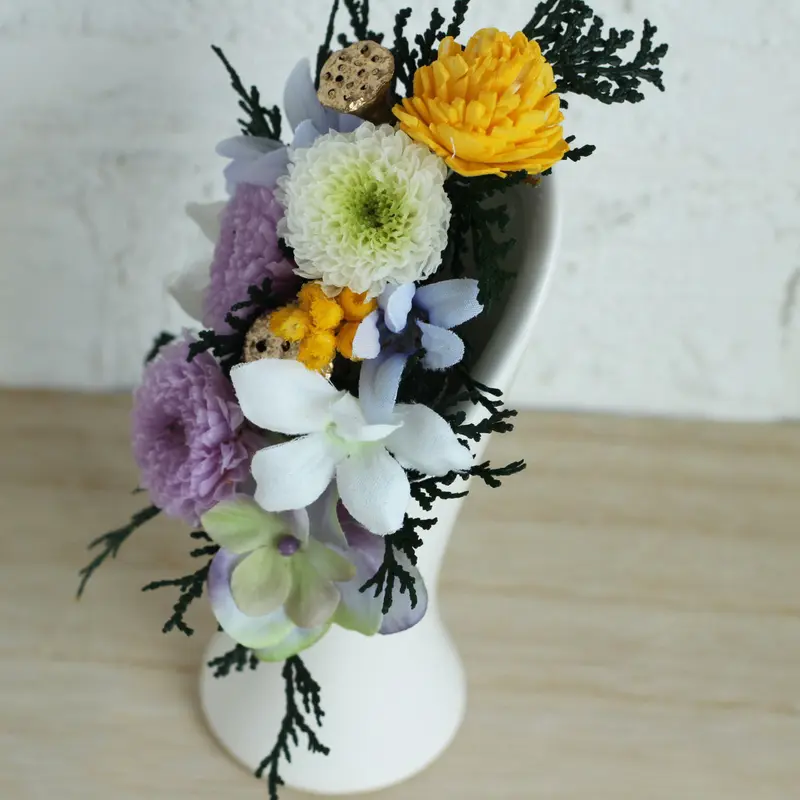 お悔みに！プリザーブドフラワー仏花マムアレンジメント | アトリエJ